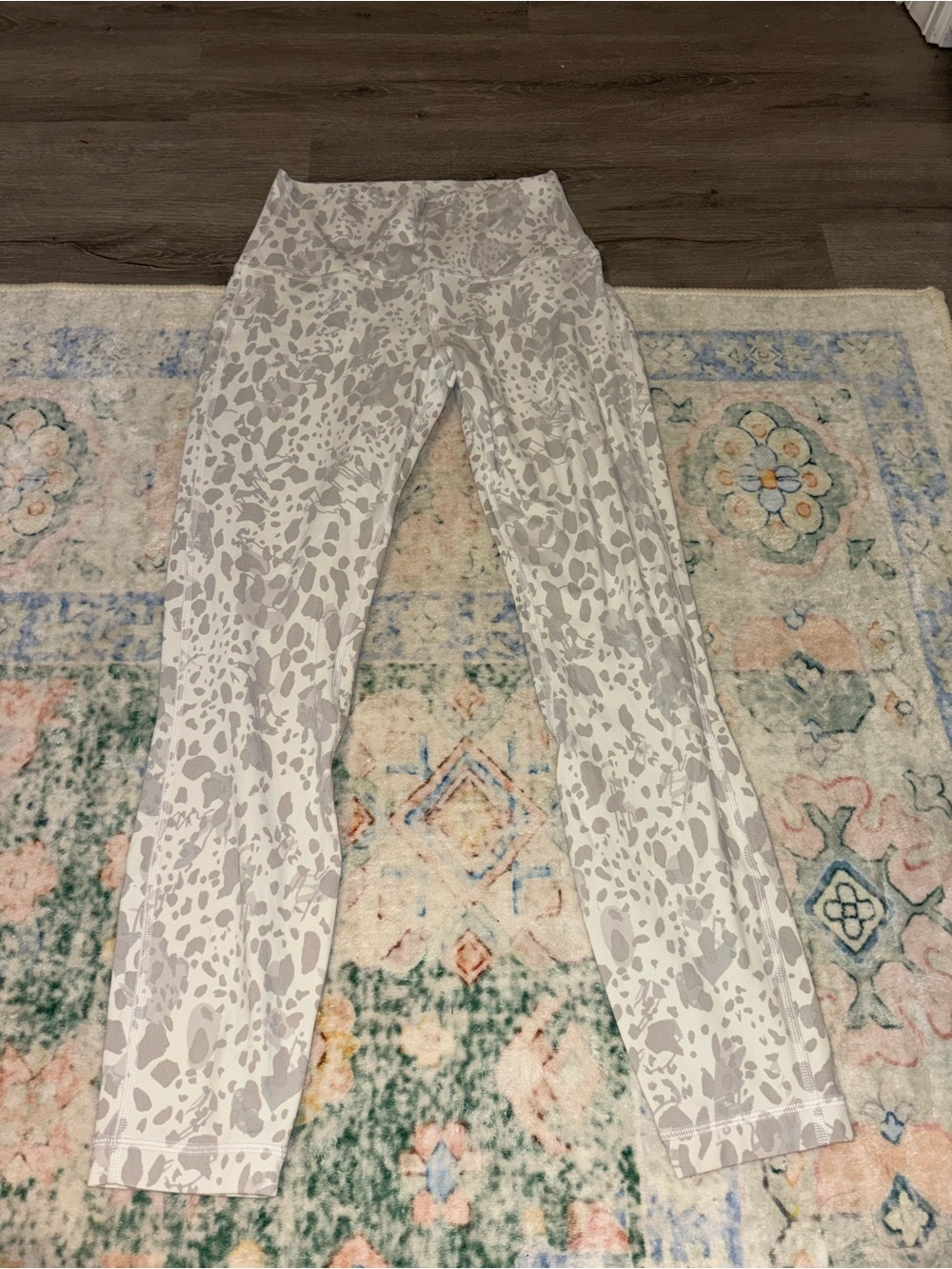 Women's Light Gray Printed Lululemon Leggings